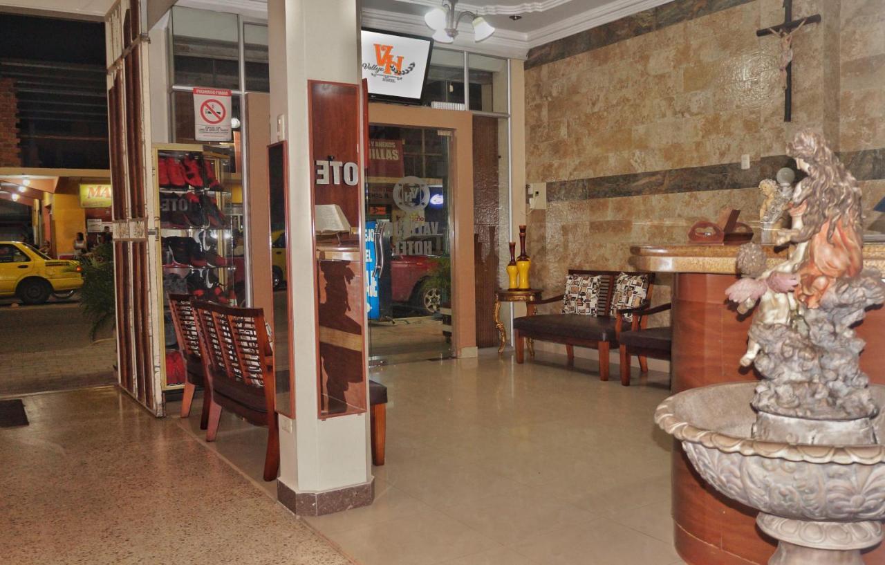 Vallejo Hotel Huaquillas Buitenkant foto