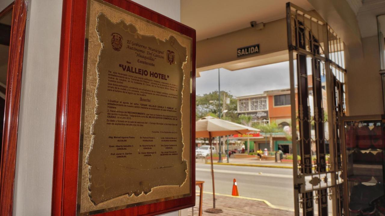 Vallejo Hotel Huaquillas Buitenkant foto