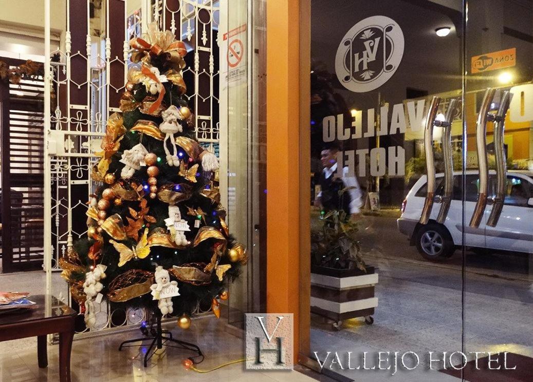 Vallejo Hotel Huaquillas Buitenkant foto