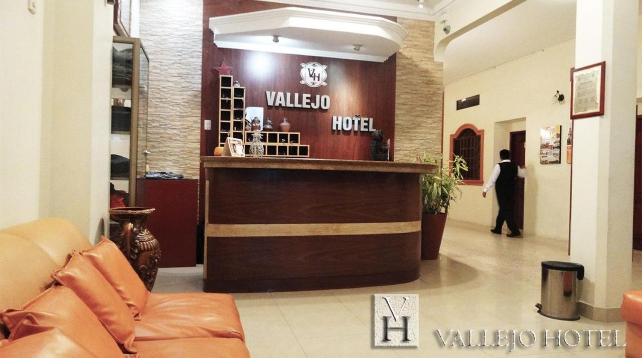 Vallejo Hotel Huaquillas Buitenkant foto